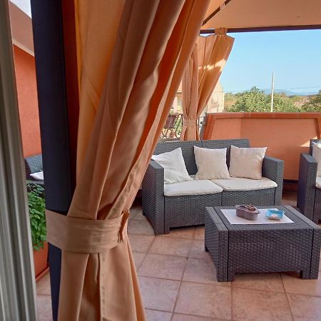 Suni Casa Vacanza Le 2 Isole מראה חיצוני תמונה